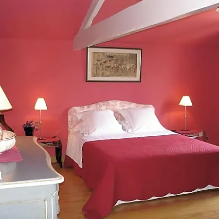 La Petite Provence De Touron Bed & Breakfast 3*